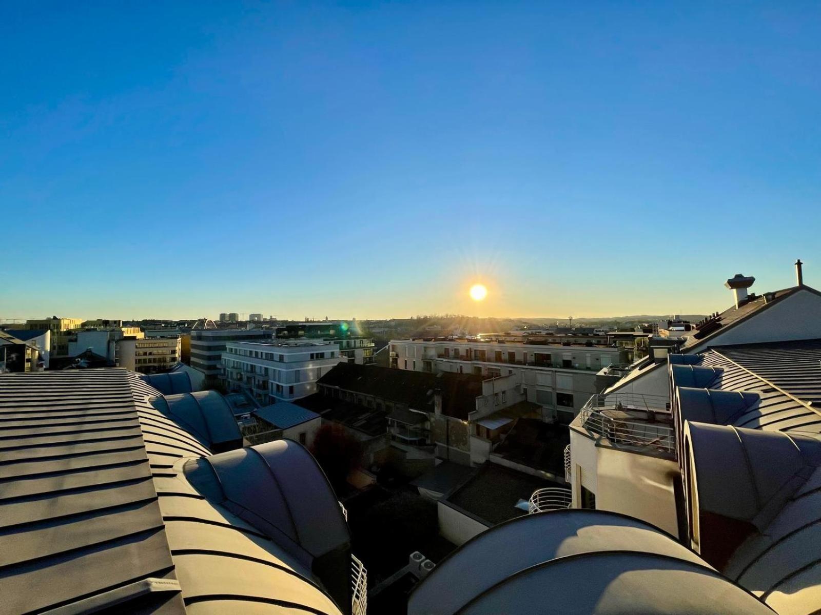 Lux Penthouse 200M2 - Office, Terrace, Gym & Parking Apartment Luxembourg Luaran gambar