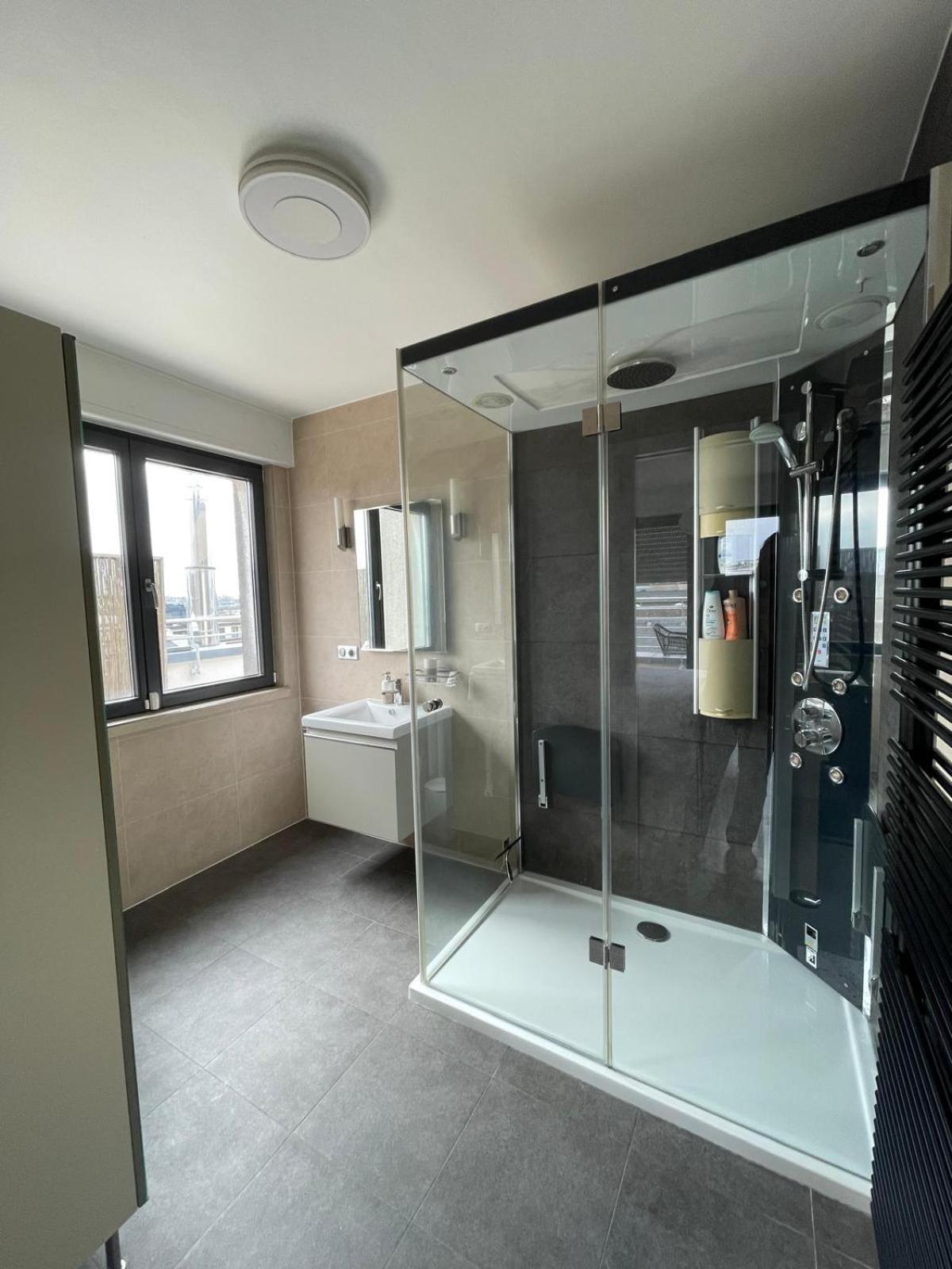 Lux Penthouse 200M2 - Office, Terrace, Gym & Parking Apartment Luxembourg Luaran gambar